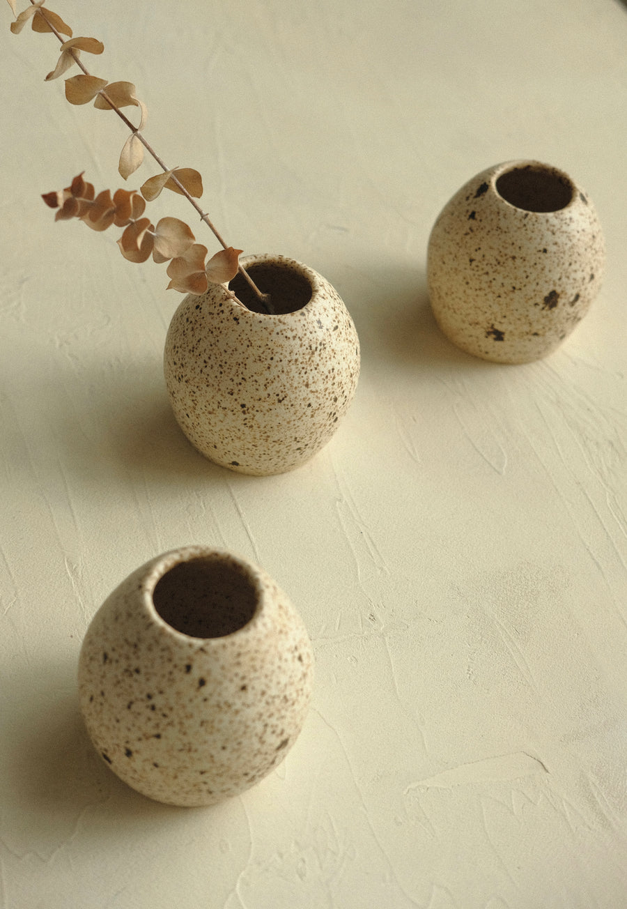 Egg Bud Vase (Ready to ship)