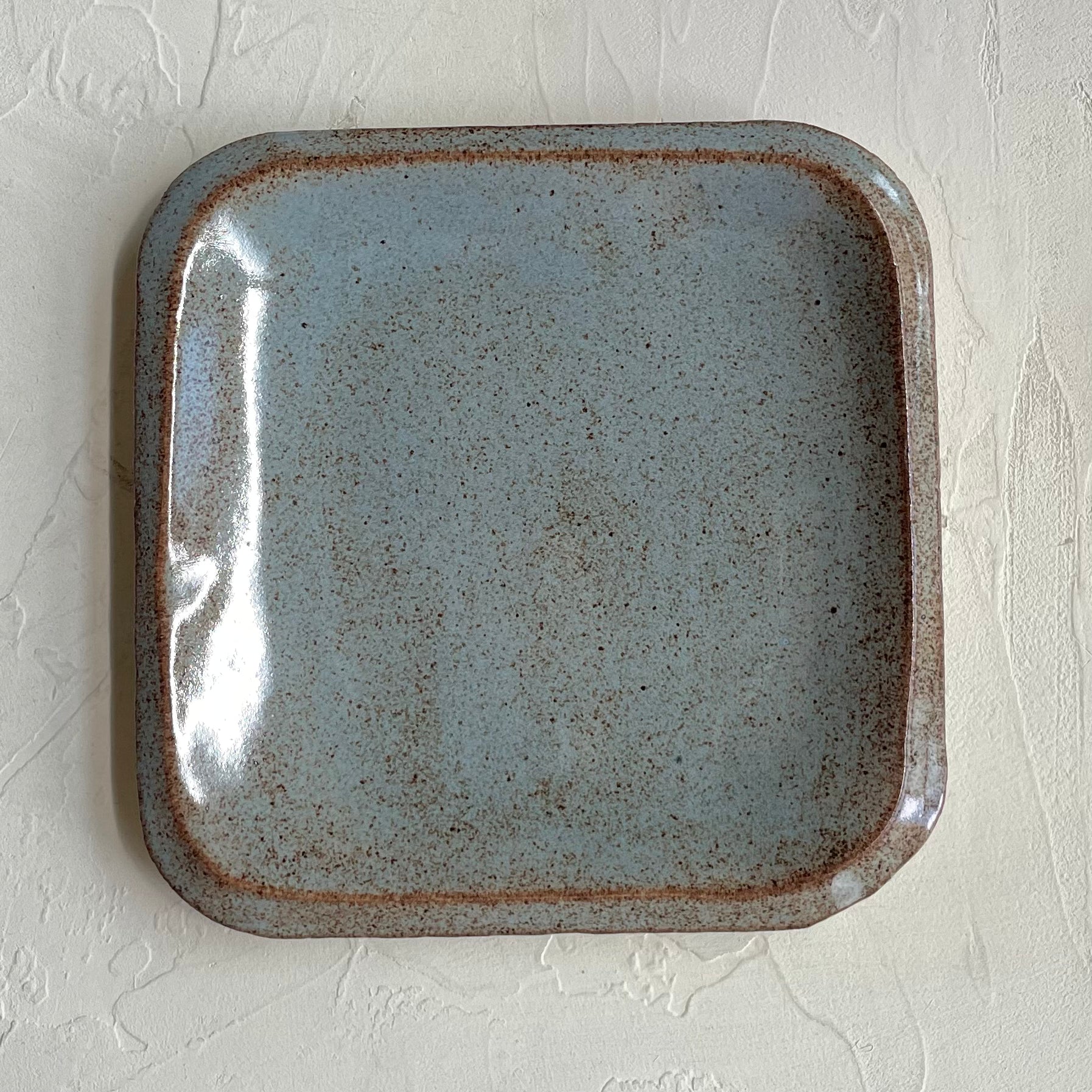 Oval Server