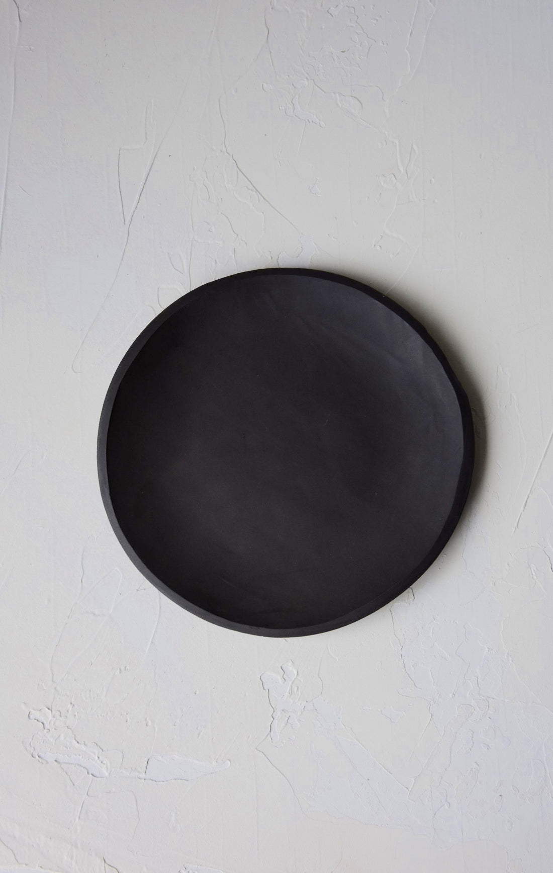 8.5 inch Orb Plate in Black