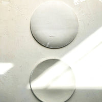 8.5 inch Orb Plate in Blanc