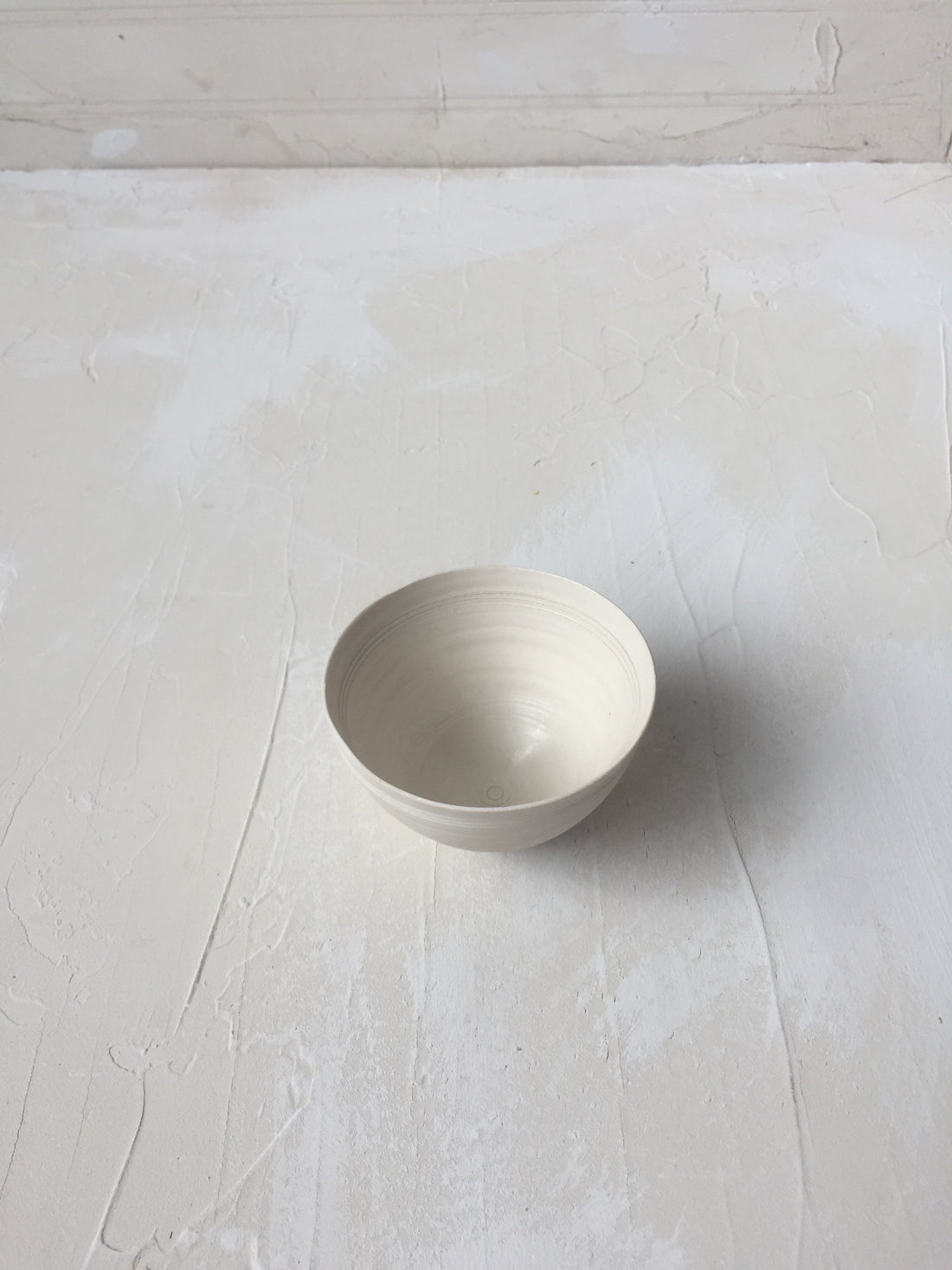 Tea Bowl / Ramekin in white porcelain