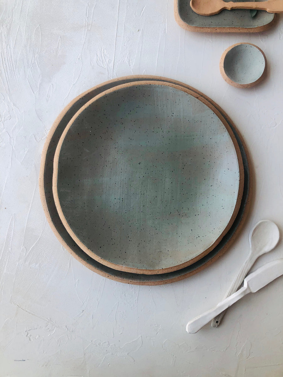 8.5 inch Orb Plate in Sage