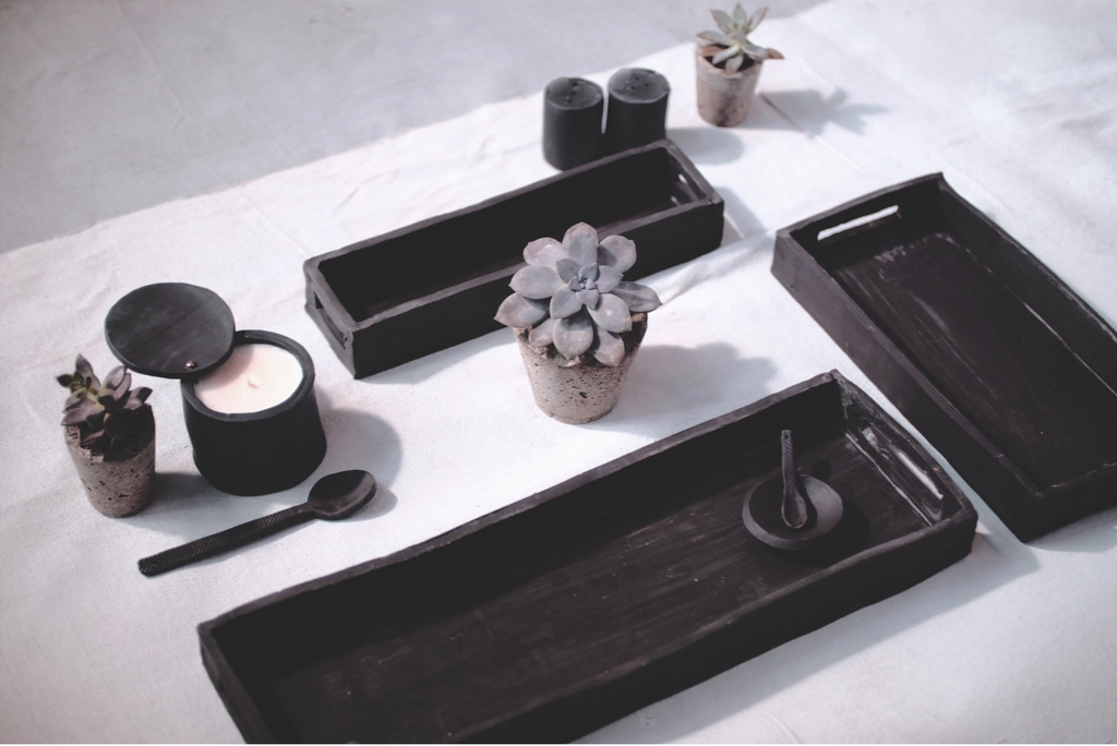 Kate and Ali - Medium Handled Serving Tray in Black