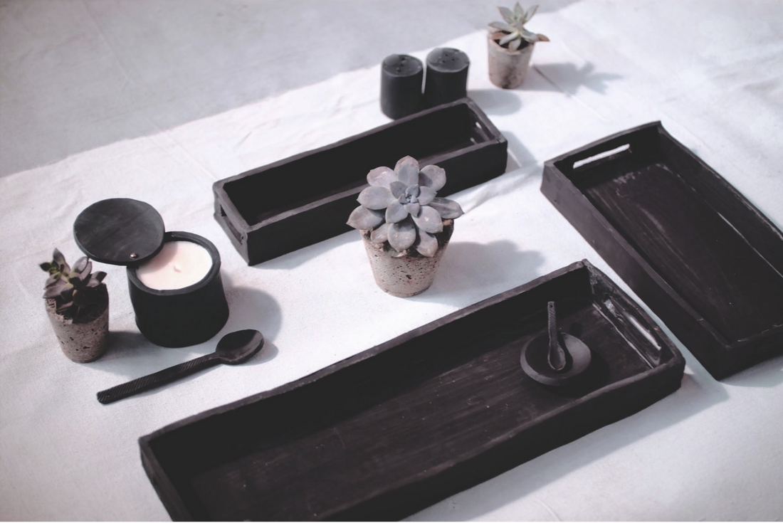 Handled Serving Tray in Black