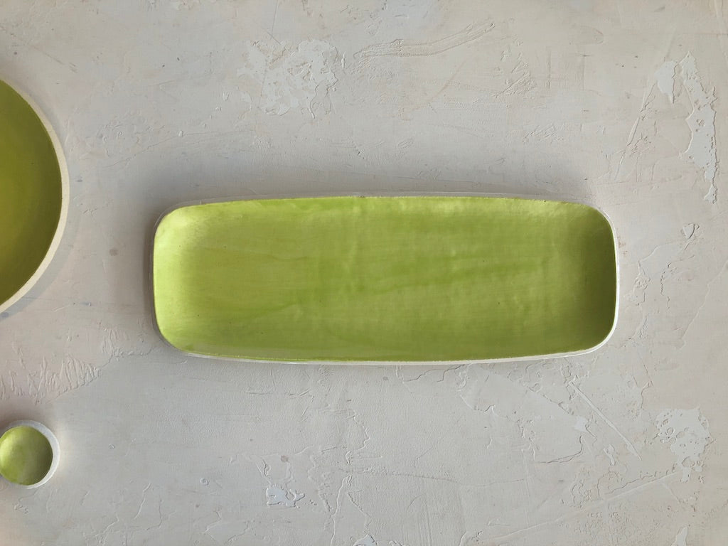 Elongated Serving Platter in Citron